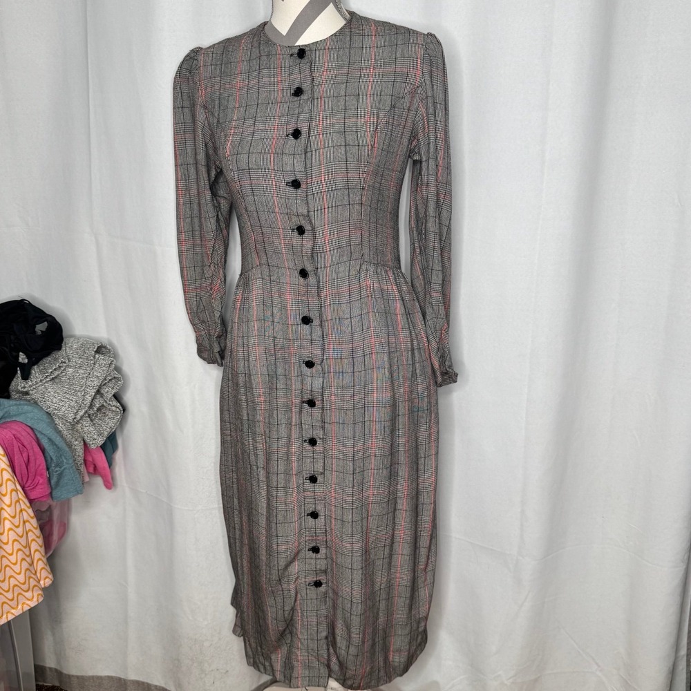Vintage Lang Originals Made In USA Size 8‎ Full Button Plaid Dress Shoulder Pads